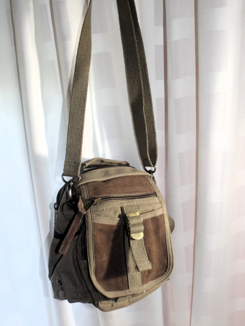 Rothco Vintage Canvas & Leather Travel Shoulder Bag in Olive Drab